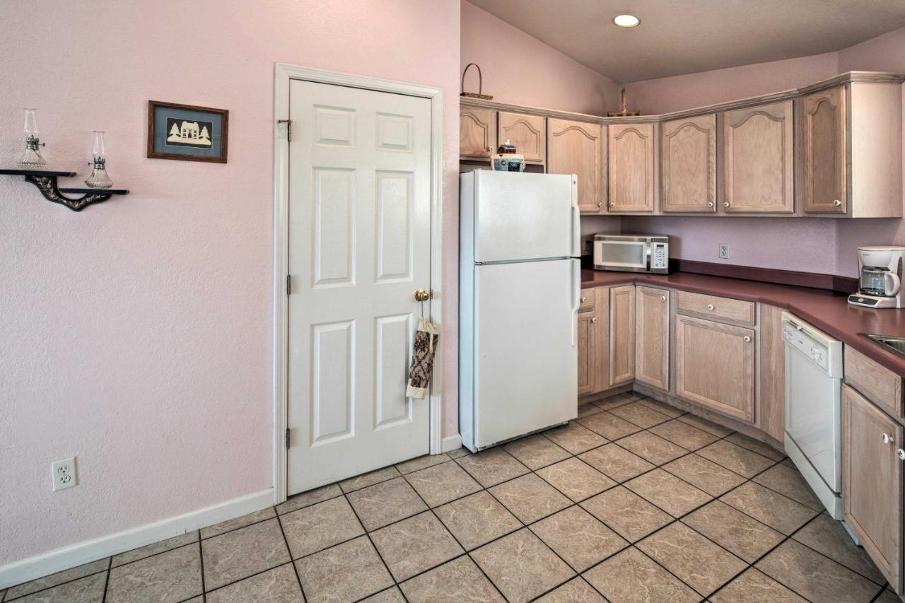 Charming Burnsville Apt With Mountain Views And Deck! エクステリア 写真