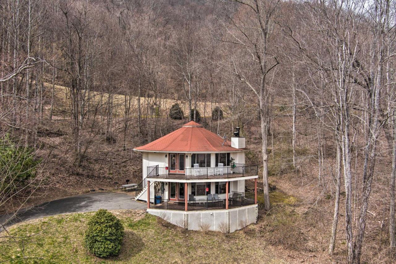 Charming Burnsville Apt With Mountain Views And Deck! エクステリア 写真